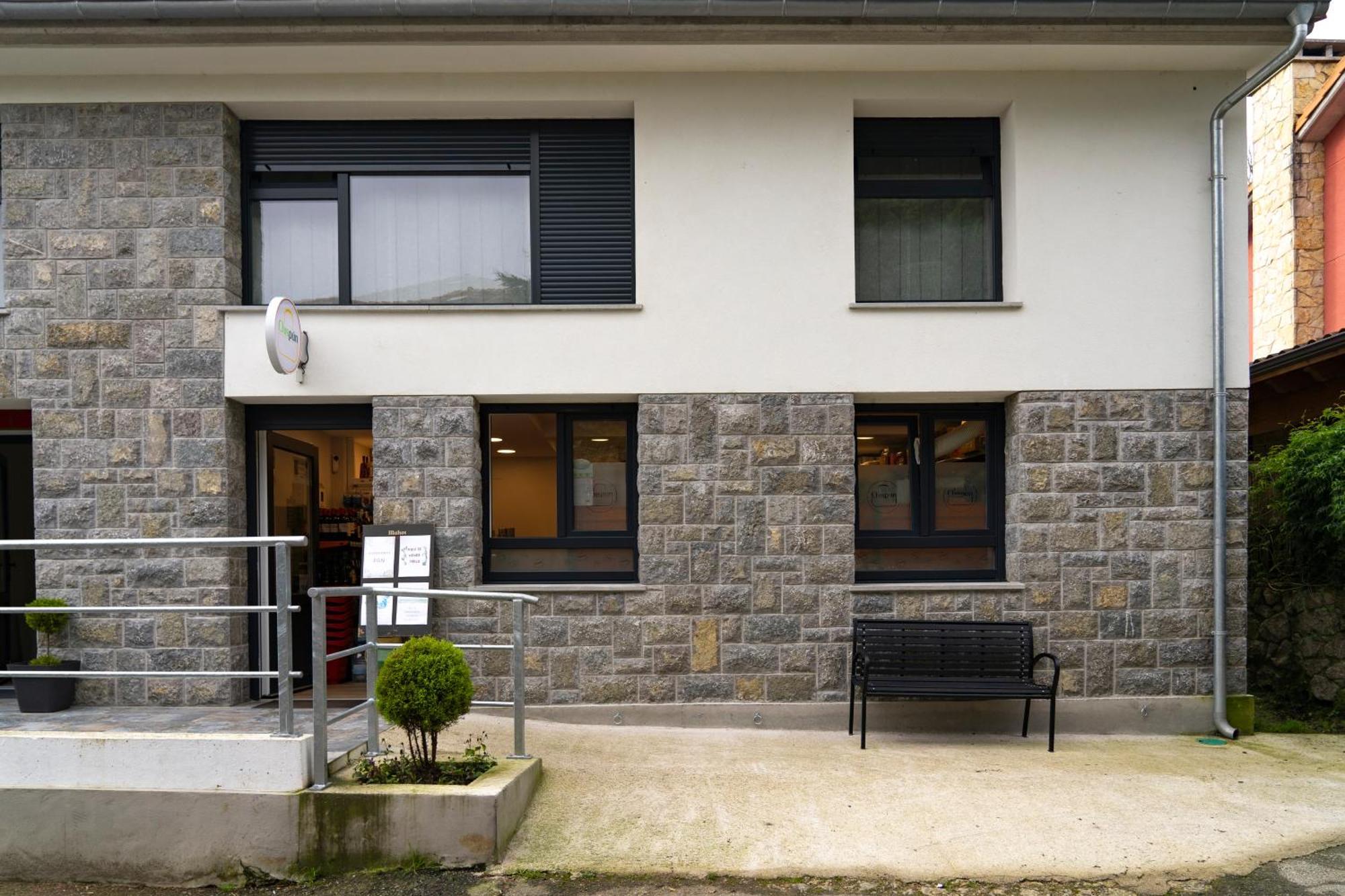 Apartamentos Baldenora Llanes Bagian luar foto